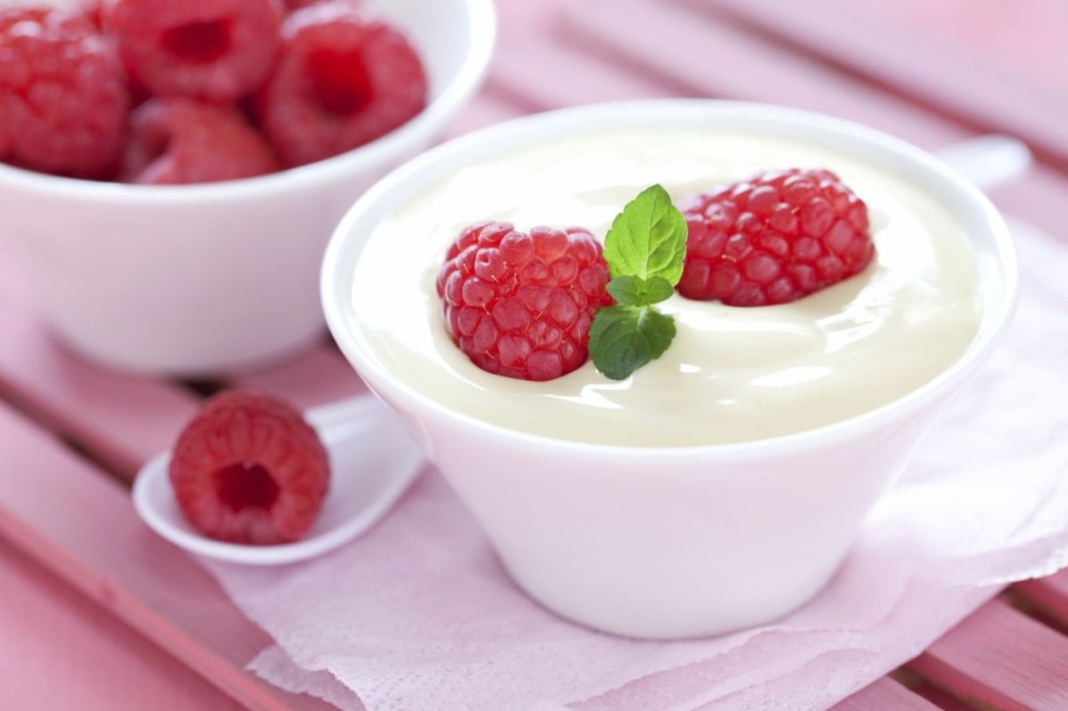 Дієтологи викрили головний міф про йогурт