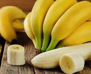 Лікарі пояснили, навіщо потрібно їсти банани щодня