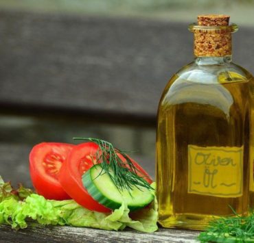 Вчені виявили, що для захисту мозку від деменції необхідно додавати у їжу оливкову олію