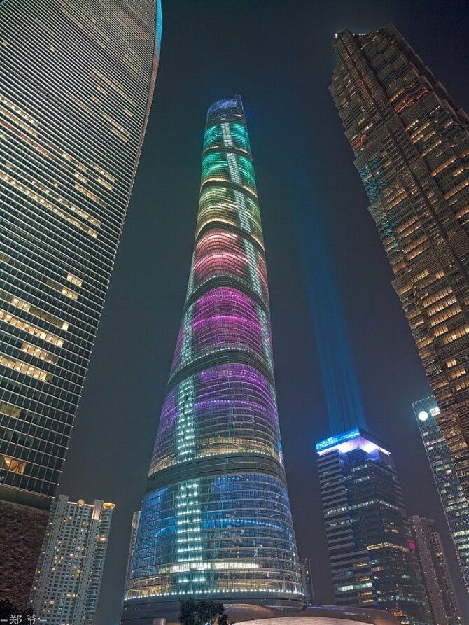 Шанхайська вежа