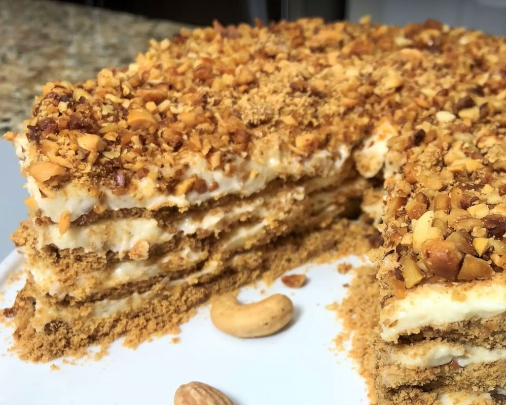 Горіховий торт без випічки — відмінне поєднання інгредієнтів робить цей десерт незабутнім