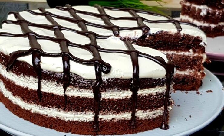 Простий і смачний шоколадний торт по-домашньому. Без вершків