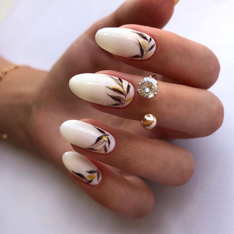 Флористичний дизайн нігтів