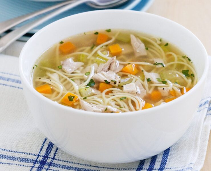 Простий і смачний суп з вермішеллю
