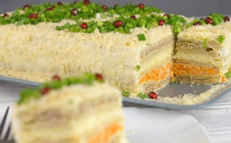 Закусочний торт «Наполеон». Найсмачніший торт-салат на святковий стіл