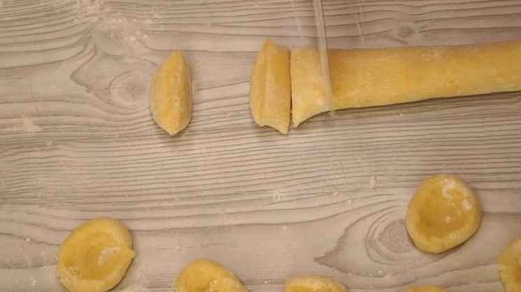Ліниві вареники з картоплею на швидку руку: смачна страва на кожен день