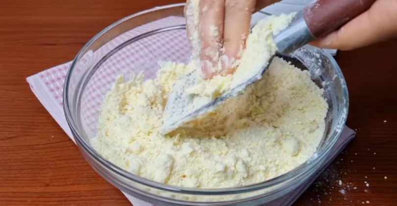 Швидкий пиріг із сиром: рецепт пісочної випічки