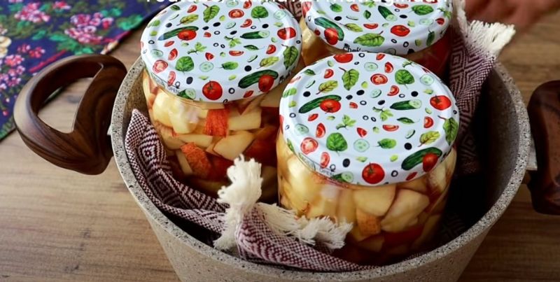 Як приготувати смачні яблука на зиму. Солодкий десерт із ароматом яблук
