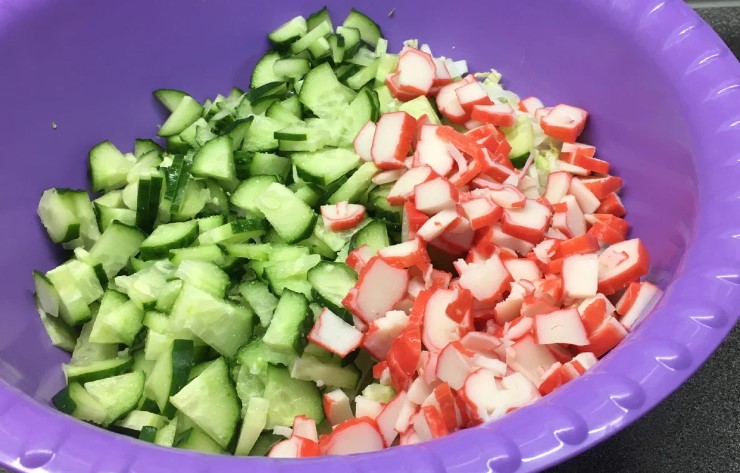 Якщо є пекінська капуста, готую свій улюблений швидкий салат