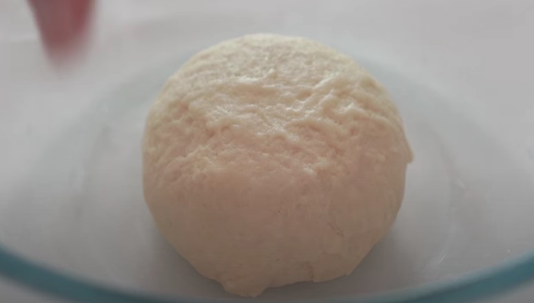 Коржик з картоплі та сиру: швидка випічка на сковороді