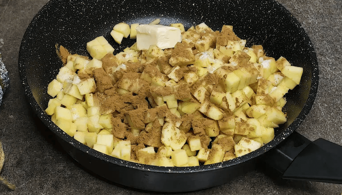 Готуємо дуже ніжне і смачне пісочне печиво з яблуками, корицею і горішками, йому немає рівних: наше улюблене, обожнюю його за простоту приготування